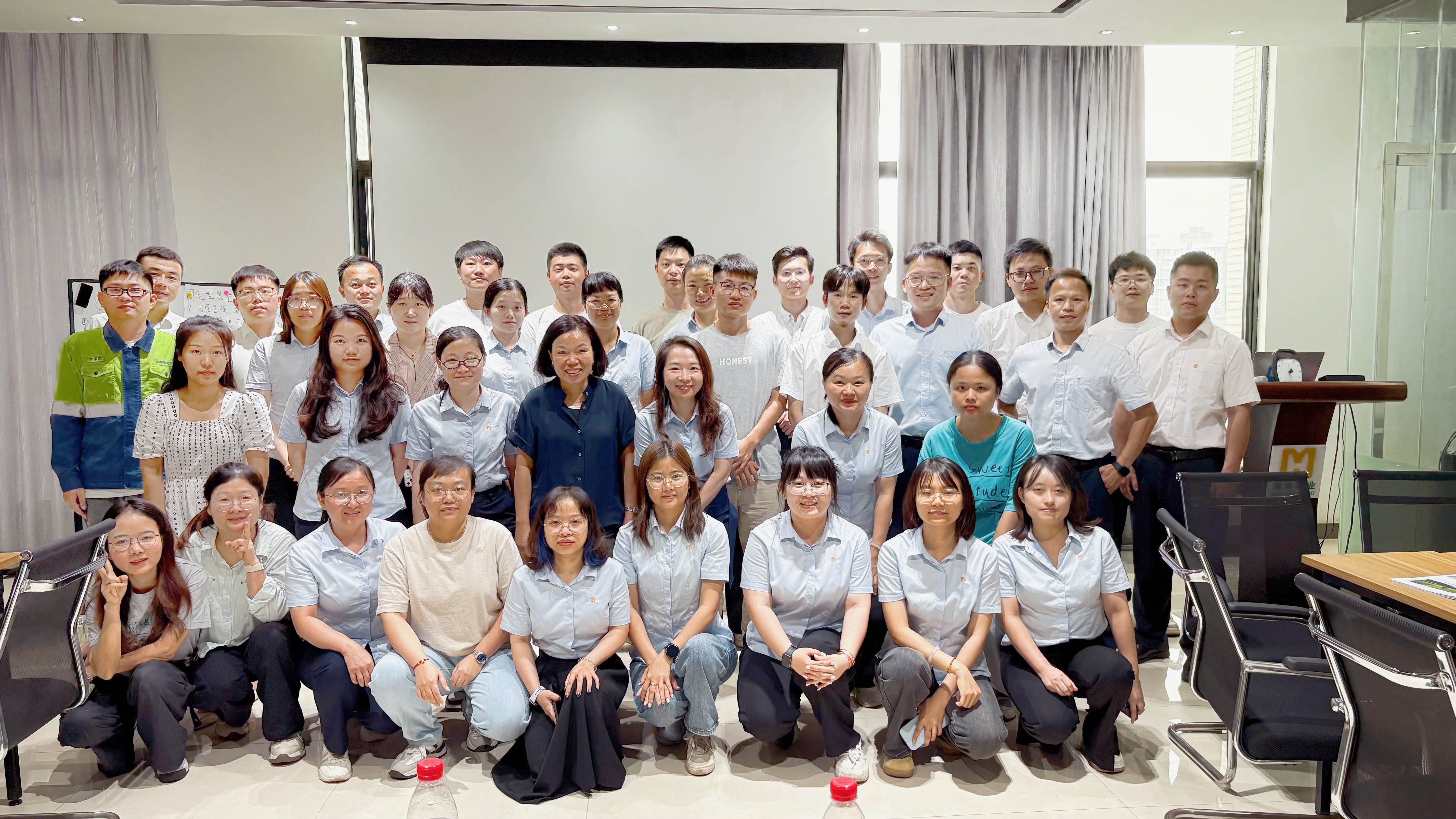 聚焦能力提升丨pt客户端举行“拥抱生长头脑，，，，，重塑职场未来”事情坊